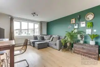 24 Archibald Close, photo 3
