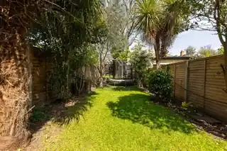 24 Barclay Road, photo 3