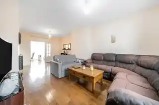 24 Bishops Road, photo 3