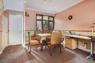 24 Buckingham Road, photo 4