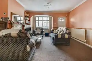 24 Buckingham Road, photo 2