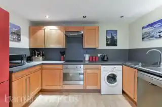 24 Burghley Hall Close, photo 2