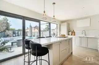 24 Chestnut Avenue, photo 2