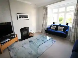 24 Cranborne Gardens, photo 4