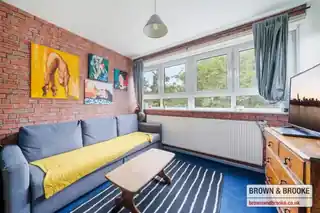 24 Dornberg Close, photo 2