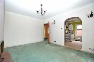 24 Eskdale Road, photo 3