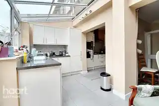 24 Eustace Road, photo 4