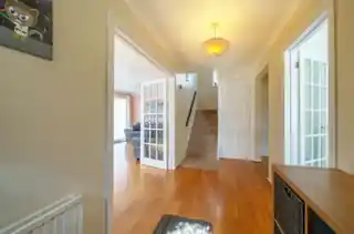 24 Fairmark Drive, photo 4