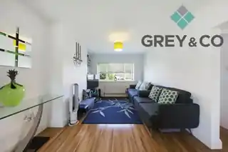 24 Fernwood Avenue, photo 3