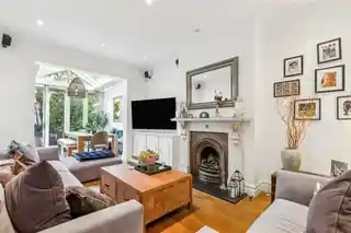 24 Goldsmith Avenue, photo 2