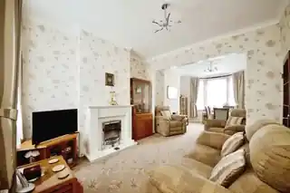 24 Gresham Road, photo 2