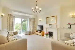 24 Greystoke Gardens, photo 3