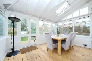24 Heath Road, photo 4