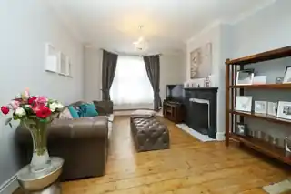 24 Heath Road, photo 3