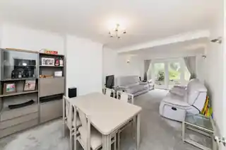 24 Highview Gardens, photo 4