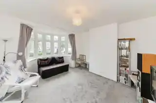 24 Highview Gardens, photo 2