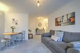 24 Magnolia Court, photo 4