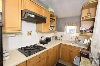 24 Meadow Way, photo 2