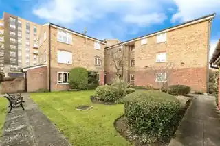 24, Merritt House, Frazer Close, photo 2