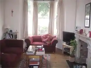 24 Offley Road, photo 3