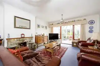 24 Orchard Drive, photo 3