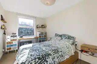 24 Paxton Road, photo 3