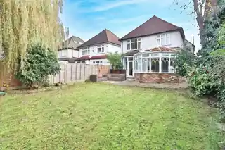24 Romney Road, photo 4