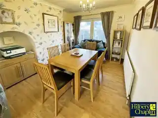 24 Rutland Drive, photo 3