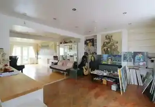 24 Saxon Drive, photo 3