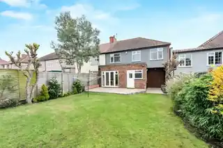 24 Springfield Road, photo 4