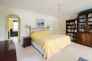 24 Sudeley Street, photo 4