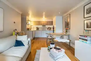 24 Sycamore Mews, photo 3