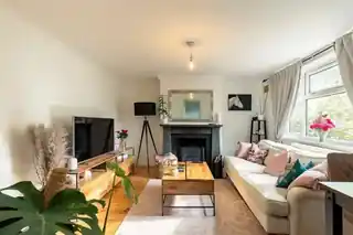 24 Temple Road, photo 2