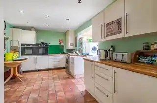 24 West Road, photo 2