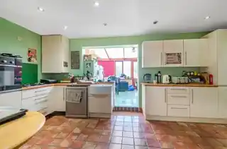 24 West Road, photo 3