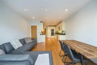 24 Williams Lane, photo 2