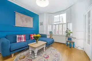 24 Wolsey Road, photo 3
