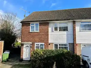 24 Woodchurch Close, photo 3
