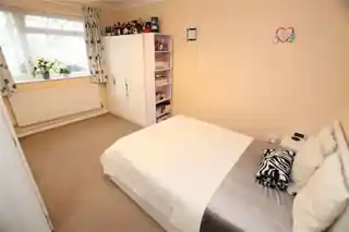 24 Woodchurch Close, photo 4