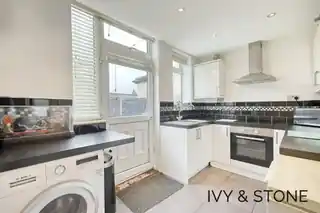 242 Hedgemans Road, photo 2