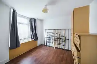 242 Odessa Road, photo 4