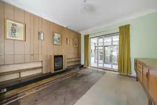 243 Harefield Road, photo 3