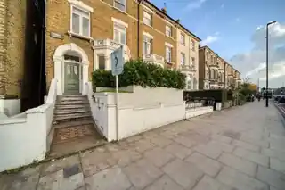 245 South Lambeth Road, photo 2