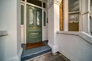 245 South Lambeth Road, photo 3
