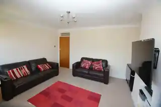 249 Shaftesbury Avenue, photo 2