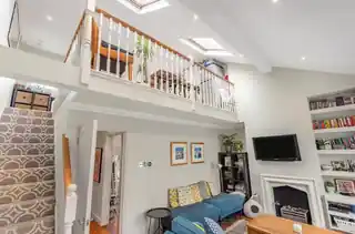 24A Broughton Road, photo 4