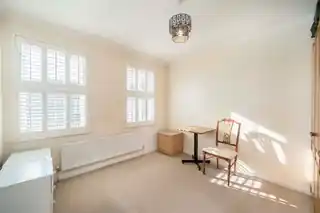 24A Glenhurst Road, photo 4