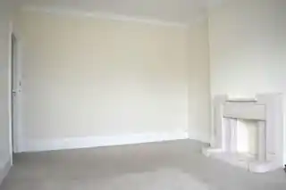 24A Minard Road, photo 3