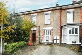 24A Tavistock Road, photo 4