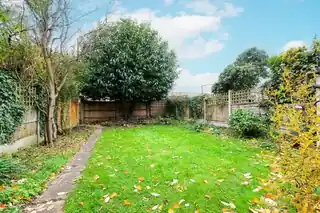 24A Tavistock Road, photo 3